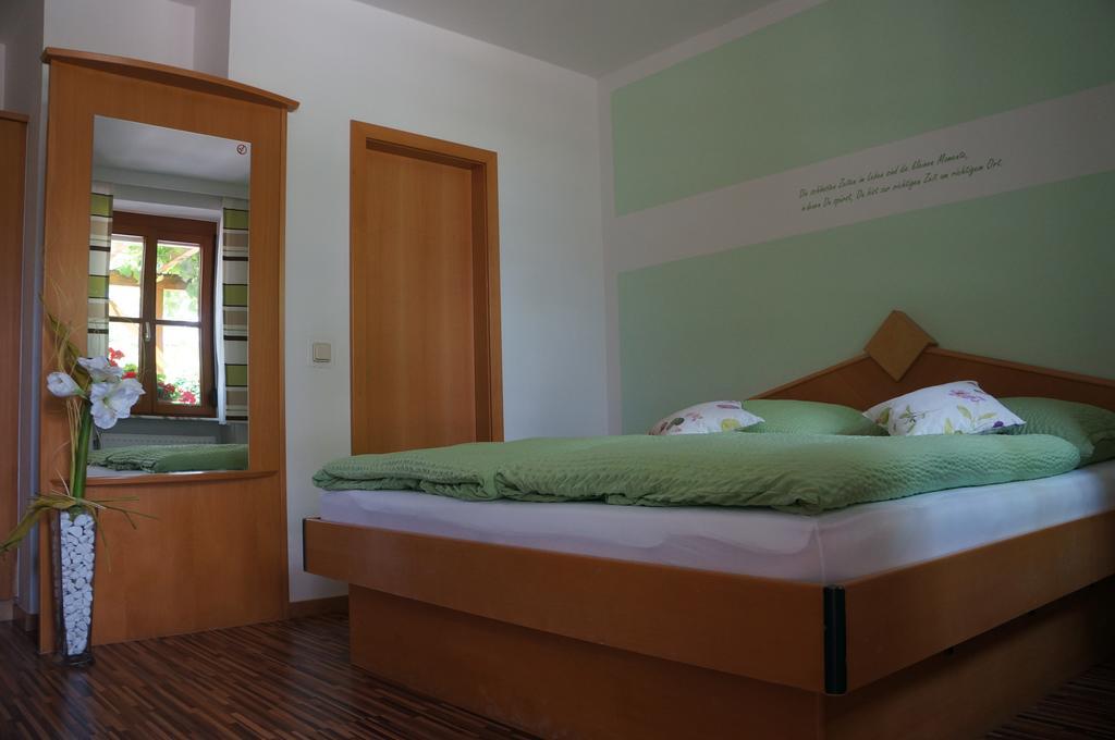 Hotel Zistler's Blaufränkischhof Deutschkreutz Exterior foto